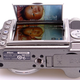 Illustration for article titled Etsumi Display Mirror Allows Compact Camera Photos at Extreme Angles